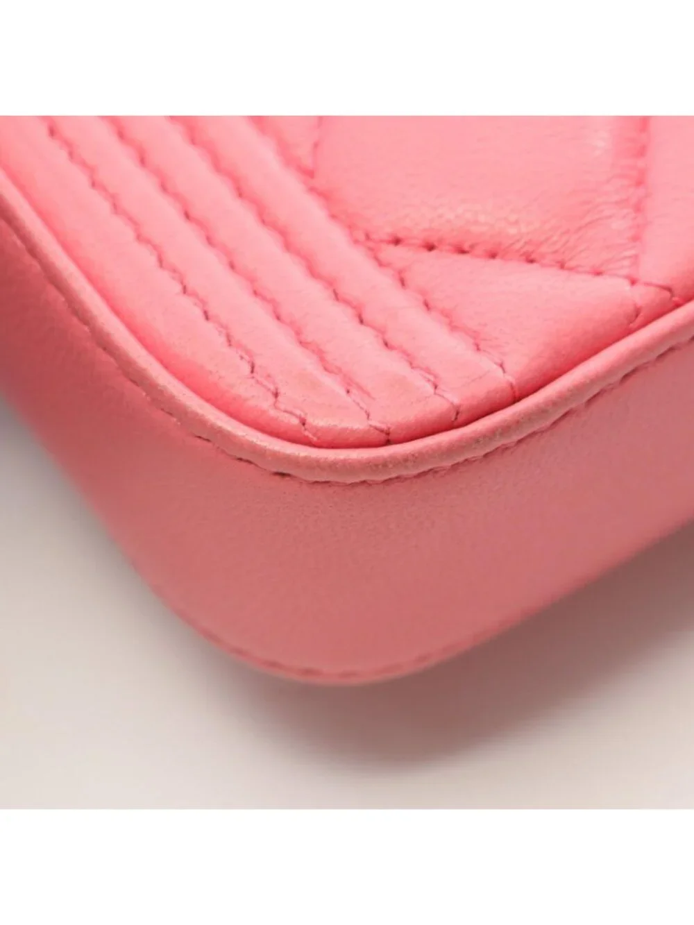 Chanel Shoulder Bag Boy Pink Lambskin Boy Phone Case Chain Wallet